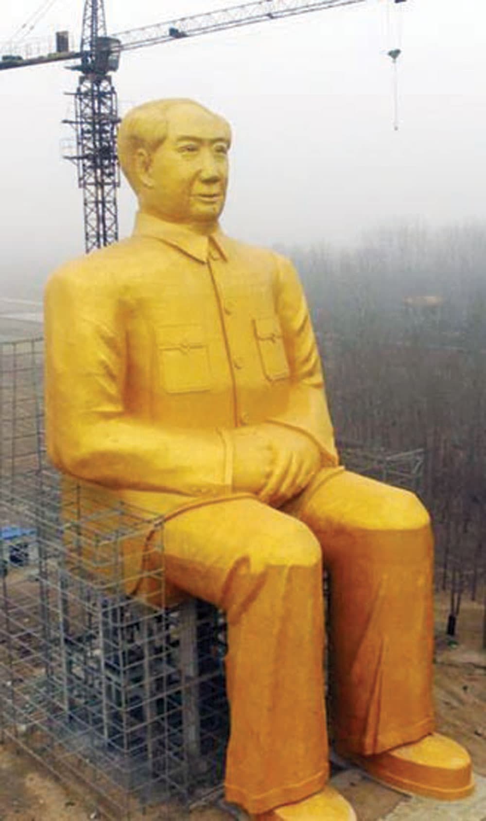 تدمير تمثال ذهبي في الصين بعد أيام من نصبه