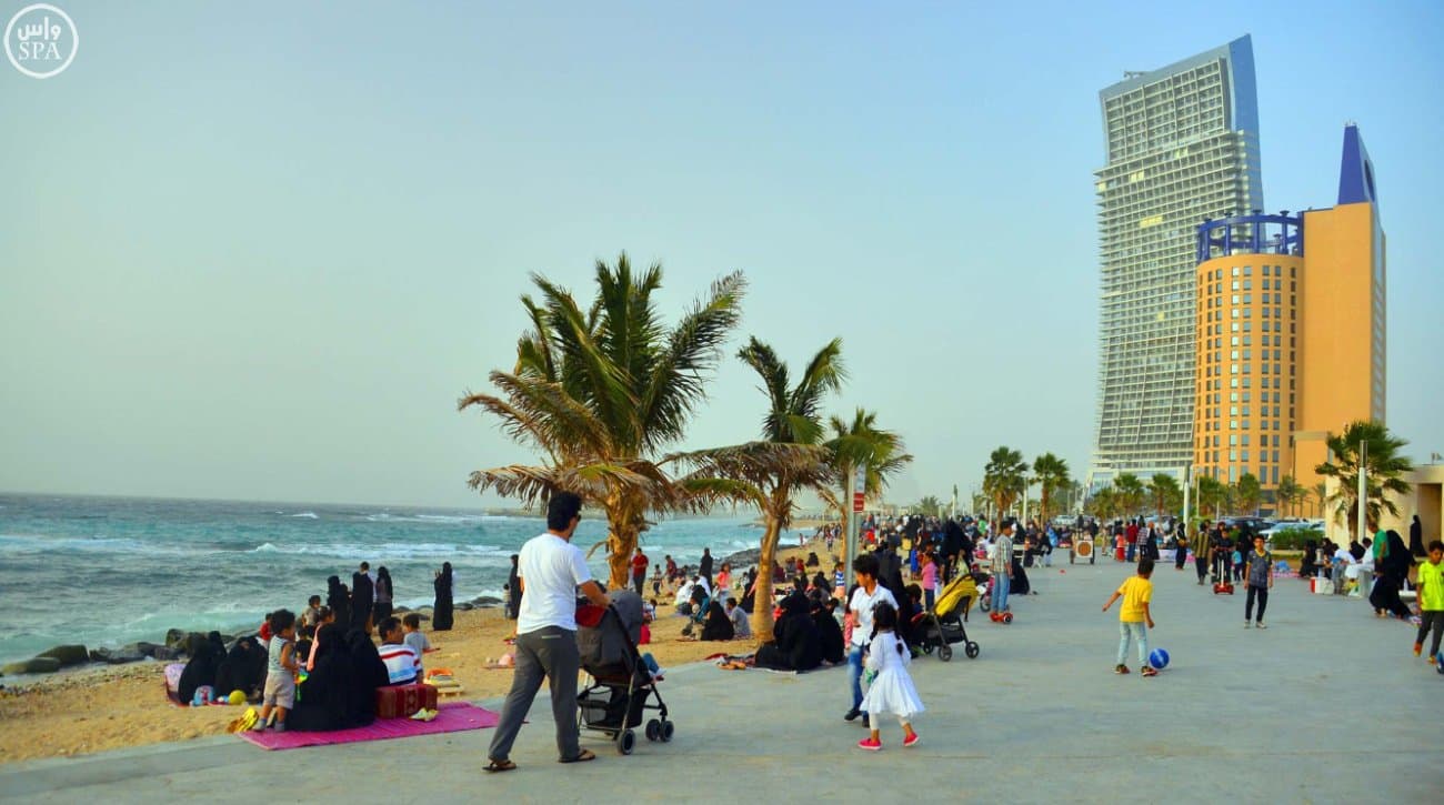 أجواء جدة الربيعية تغري المصطافين وتحقق أشغالاً فندقية تصل لـ 90%