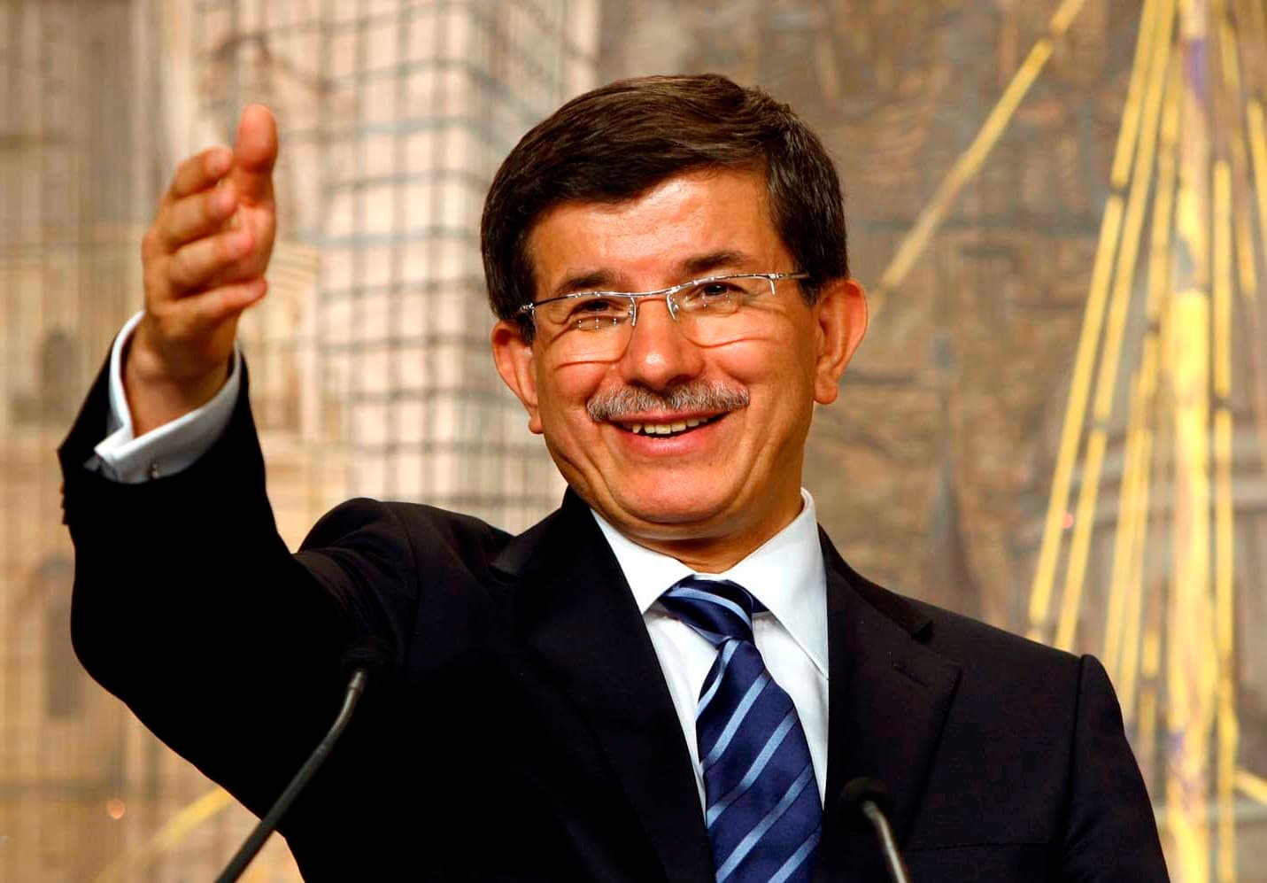 أوغلو : لا نتسول من أوروبا .. 3 مليارات للتكفي للتعامل مع اللاجئين