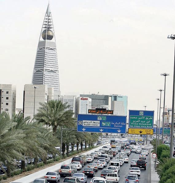 «شركات التأمين»: انخفاض أسعار المركبات لن يؤثر في أسعار «الوثائق»