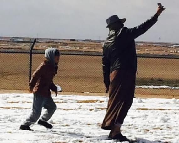 لأول مرة منذ أكثر من  60 عاما .. ثلوج في رفحاء