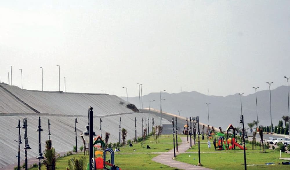 محافظات تهامة عسير تستقبل الباحثين عن الدفء واعتدال الأجواء