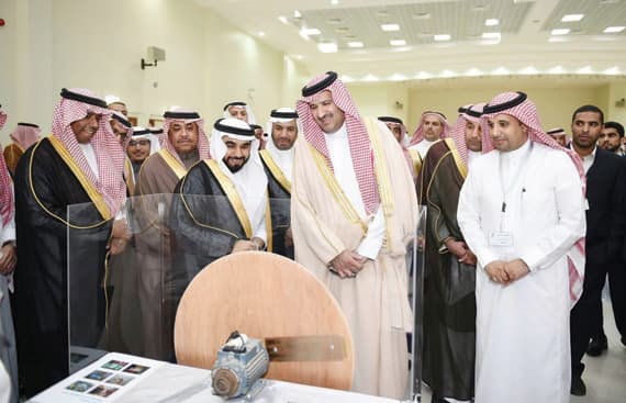 أمير المدينة المنورة يفتتح كلية ينبع
للتقنية التطبيقية