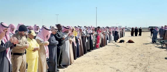 أهالي القطيف يشيعون الشهيد «الشمري»