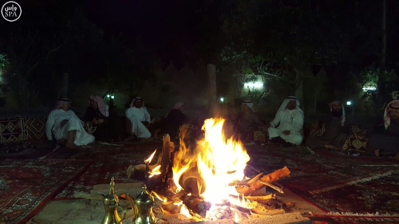 "شبة الضو" .. رمز الكرم والسخاء عند العرب