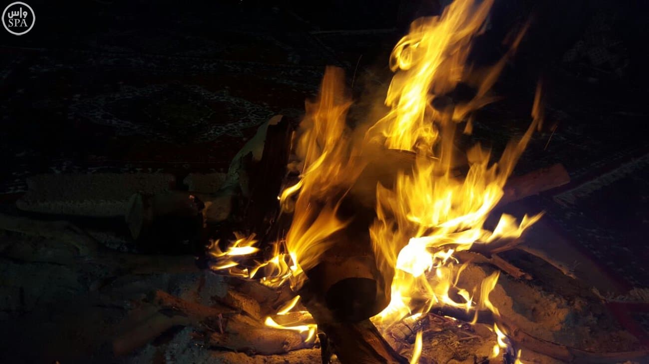 "شبة الضو" .. رمز الكرم والسخاء عند العرب