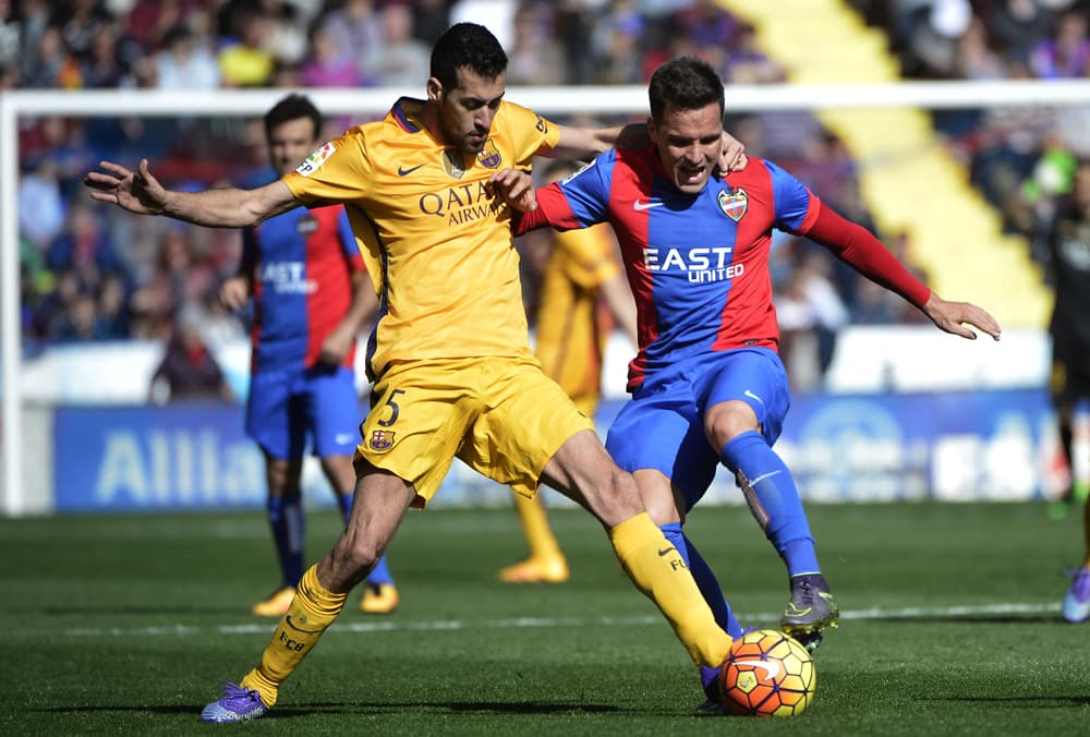 قصة مصورة: برشلونة يهزم ليفانتي ويستعيد انفراده بصدارة الدوري
