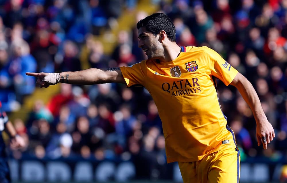 قصة مصورة: برشلونة يهزم ليفانتي ويستعيد انفراده بصدارة الدوري