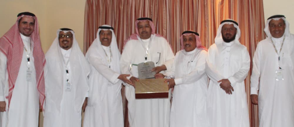 «السريع للأرضيات والمفروشات» تكرم منسوبيها