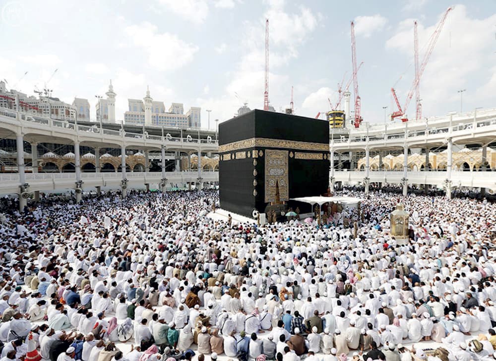 خطيب الحرم المكي يحذر من التهور
في السياسة والإعلام