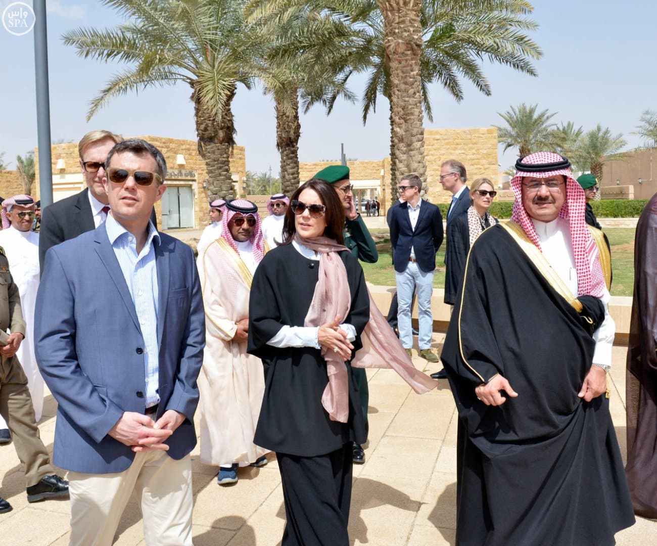 ولي عهد الدنمارك يزور حي البجيري في الدرعية التاريخية