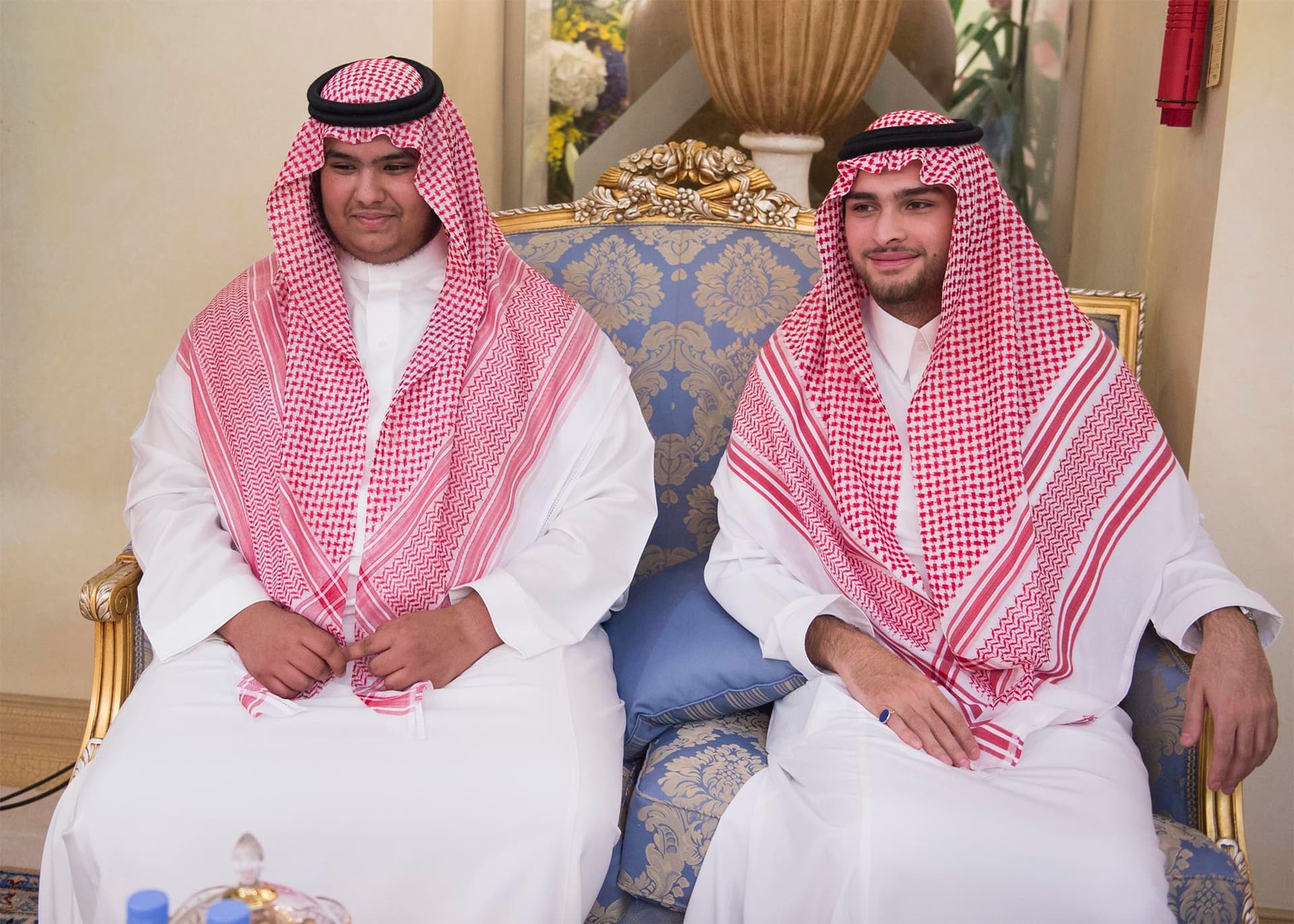 خادم الحرمين الشريفين يستقبل القادة الذين قدموا لحضور المناورة الختامية لتمرين رعد الشمال