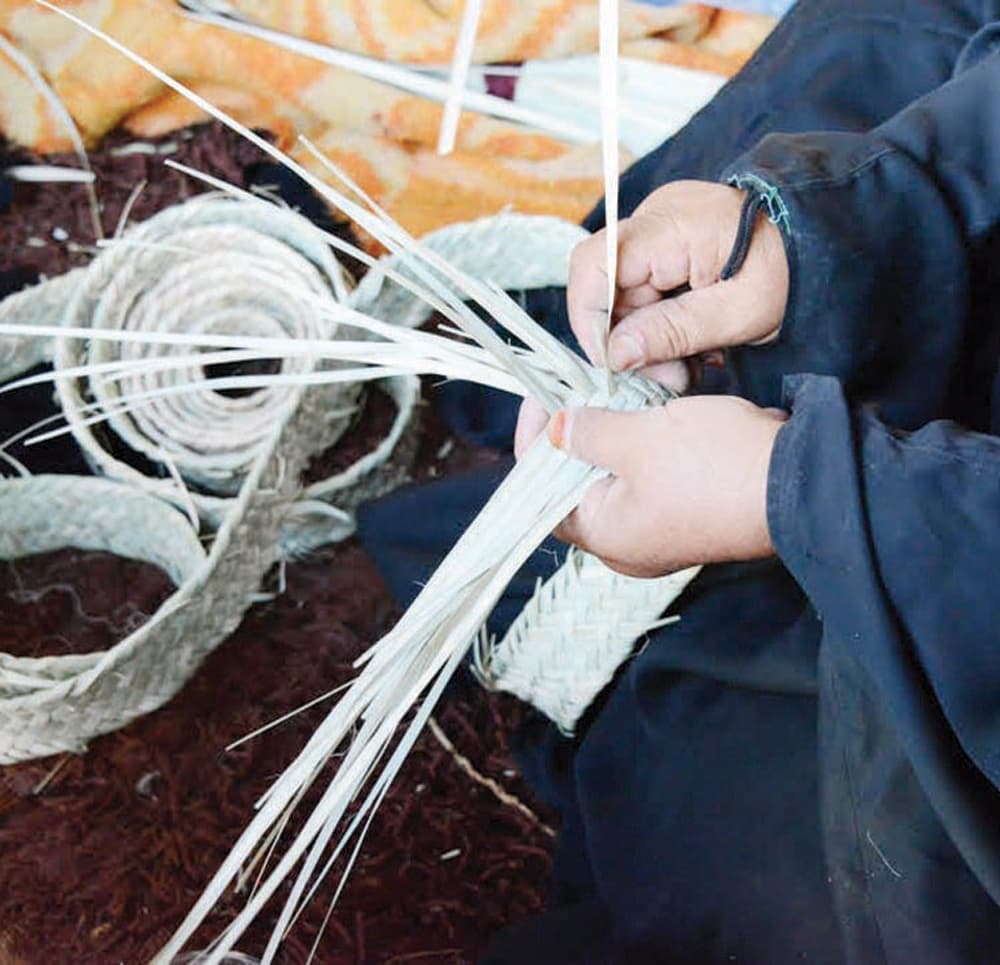 خضراء الحربي .. نصف قرن 
من العمل في الغزل