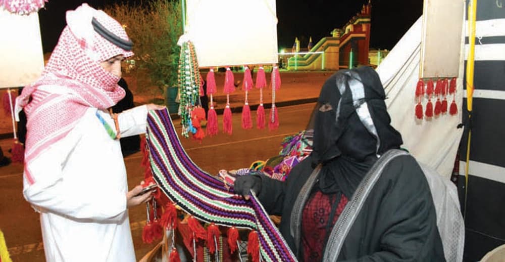 خضراء الحربي .. نصف قرن 
من العمل في الغزل