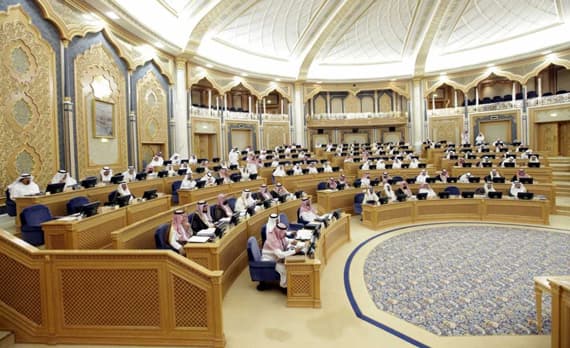 "الشورى" يطالب بمتابعة تنفيذ أحكام قضايا "سيول جدة"