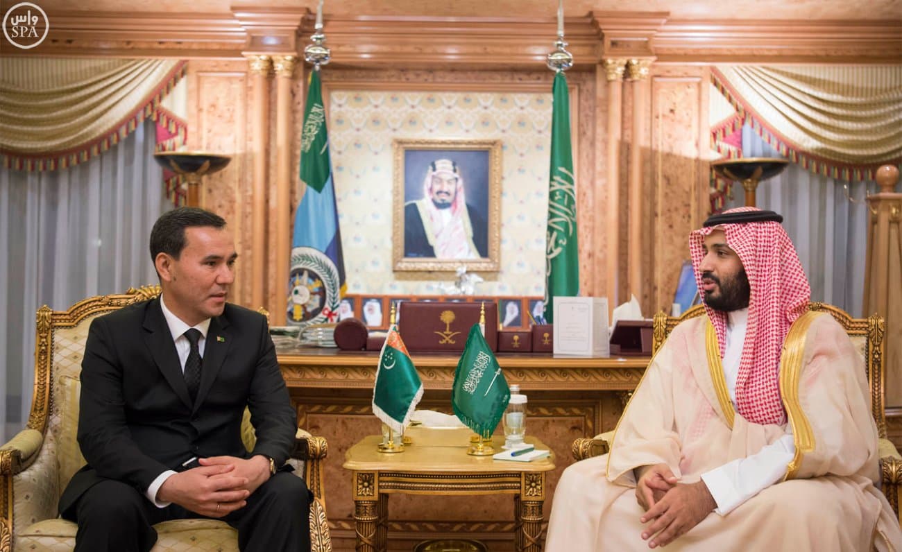 ولي ولي العهد يجتمع بوزير دفاع تركمانستان ويبحثان تطوير التعاون الدفاعي بين البلدين