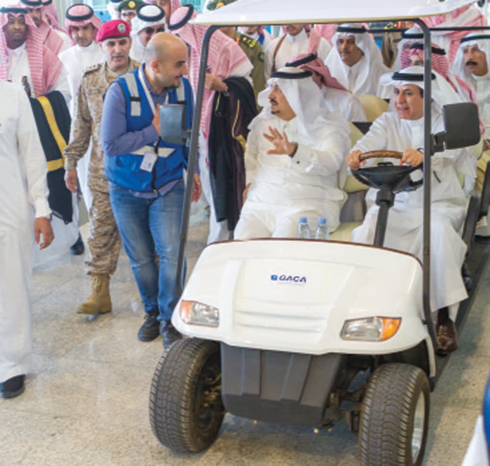 أمير الرياض: الصالة الجديدة بمطار الملك خالد الدولي إضافة مهمة