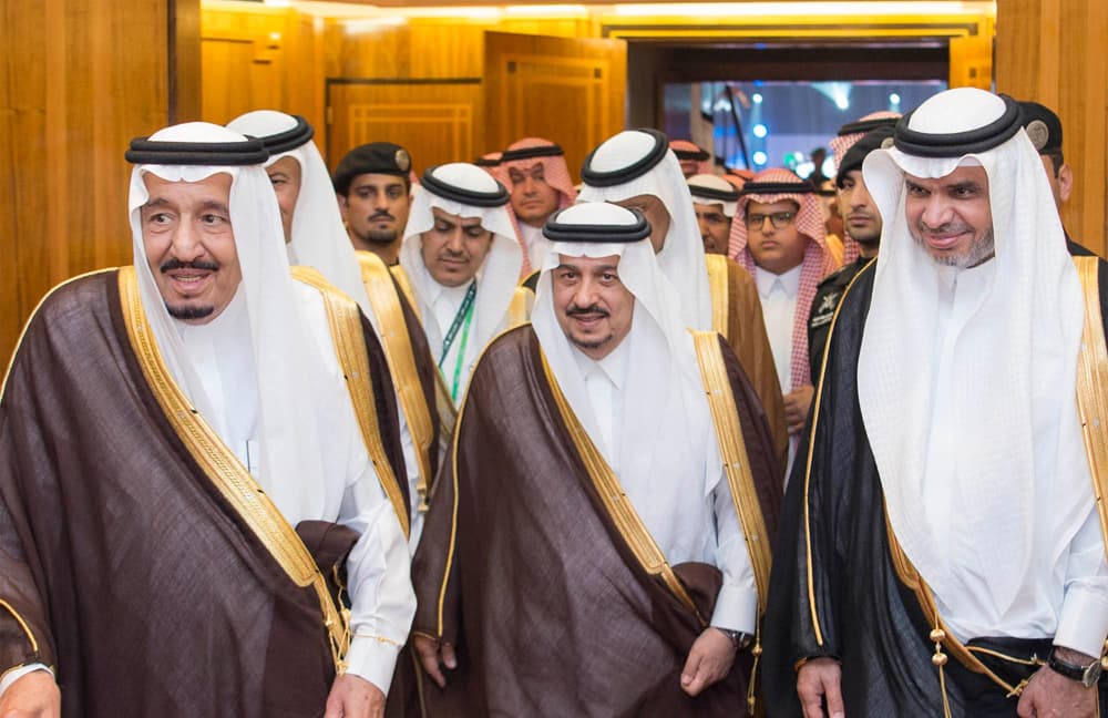 الملك: أبناء بلادنا يتمتعون بالعلم والتعليم في كل مرافق الدولة