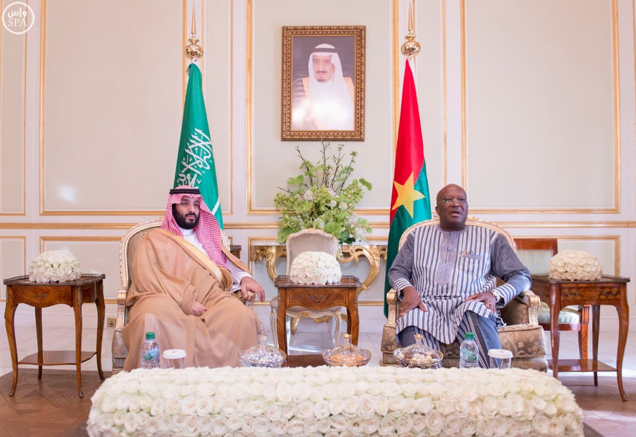 ولي ولي العهد ورئيس بوركينافاسو يبحثان التعاون الثنائي وتنسيق الجهود الإسلامية لمحاربة الإرهاب