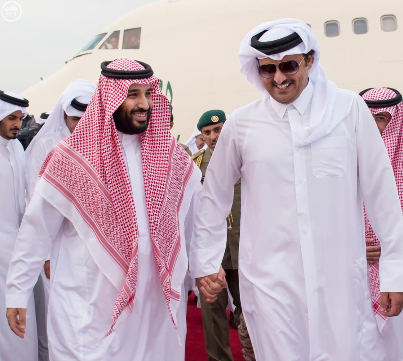 ولي ولي العهد وأمير قطر يبحثان تطورات الأحداث في المنطقة