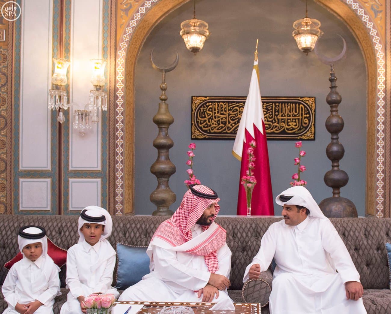ولي ولي العهد وأمير قطر يبحثان تطورات الأحداث في المنطقة