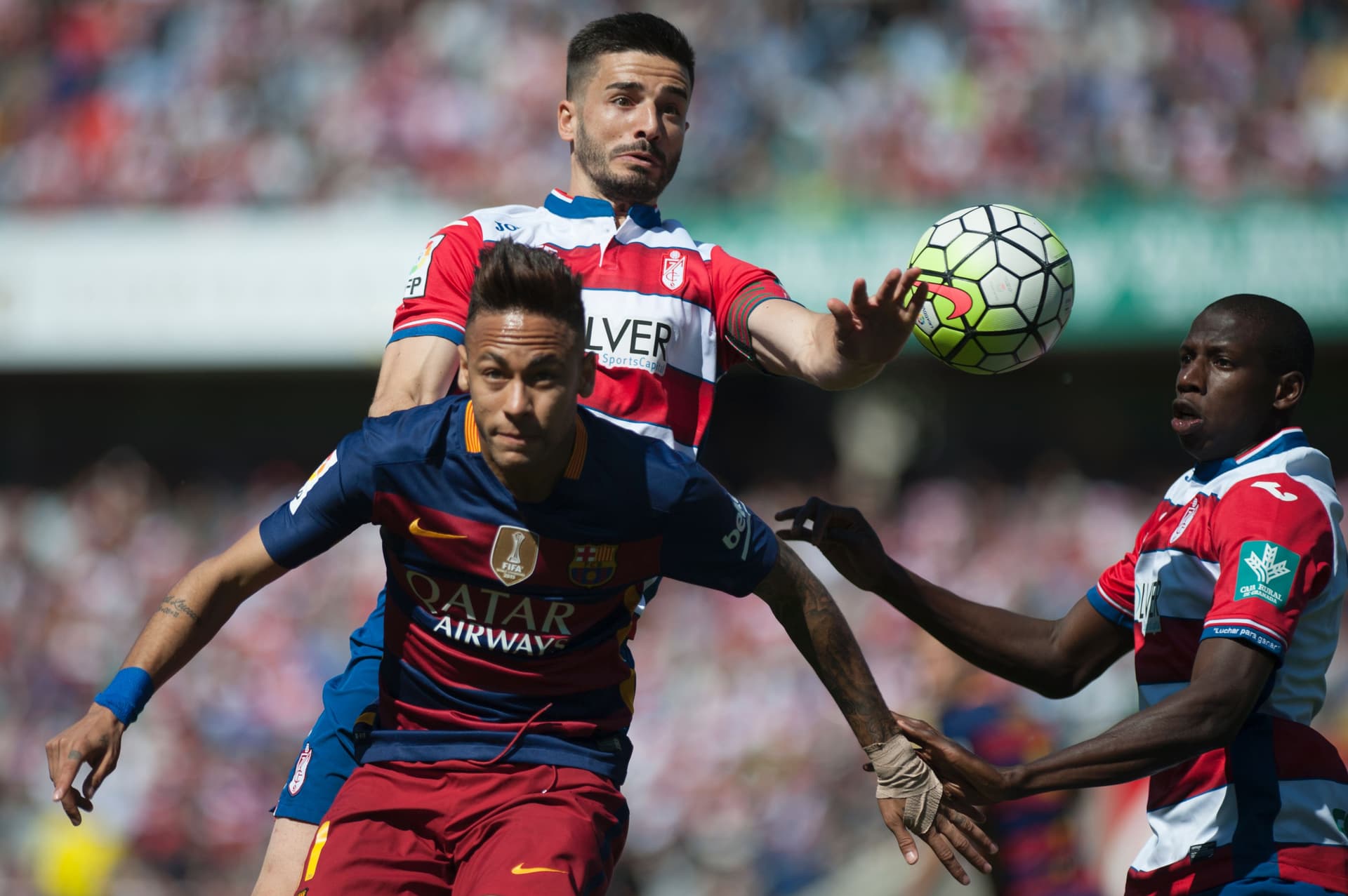 قصة مصورة: برشلونة بطلاً للدوري الإسباني .. وريال مدريد في الوصافة