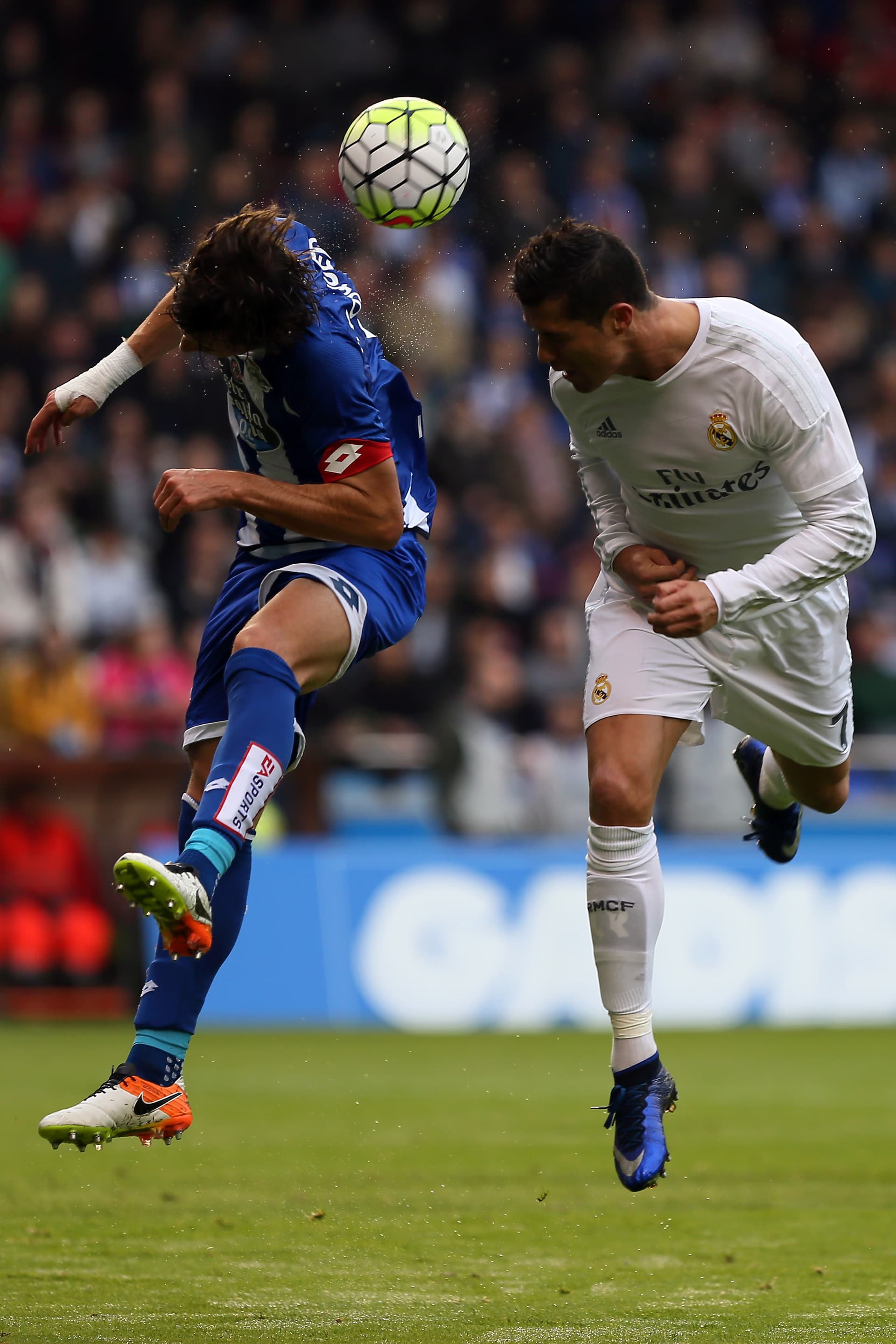 قصة مصورة: برشلونة بطلاً للدوري الإسباني .. وريال مدريد في الوصافة