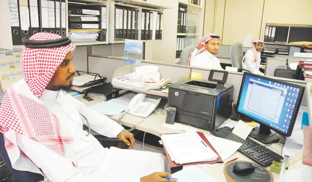 80 % من موظفي الخليج معرضون للإصابة بأمراض المكاتب