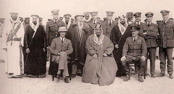 أبو سعود .. سياسي بريطاني أرضعته بدوية فعشق الصحراء