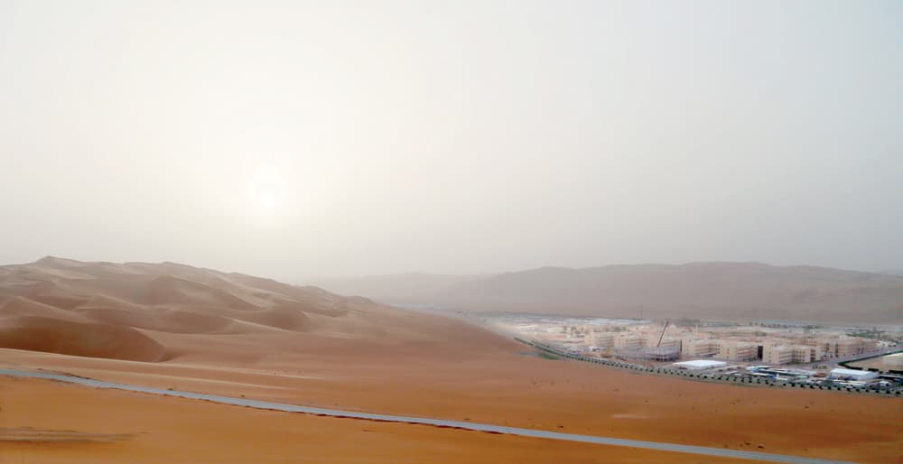 «الشيبة» .. حياة مختلفة على كوكب «أرامكو»