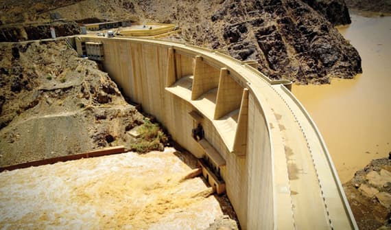 يعد سد وادي نجران أحد اكبر السدود في السعودية. "الاقتصادية"