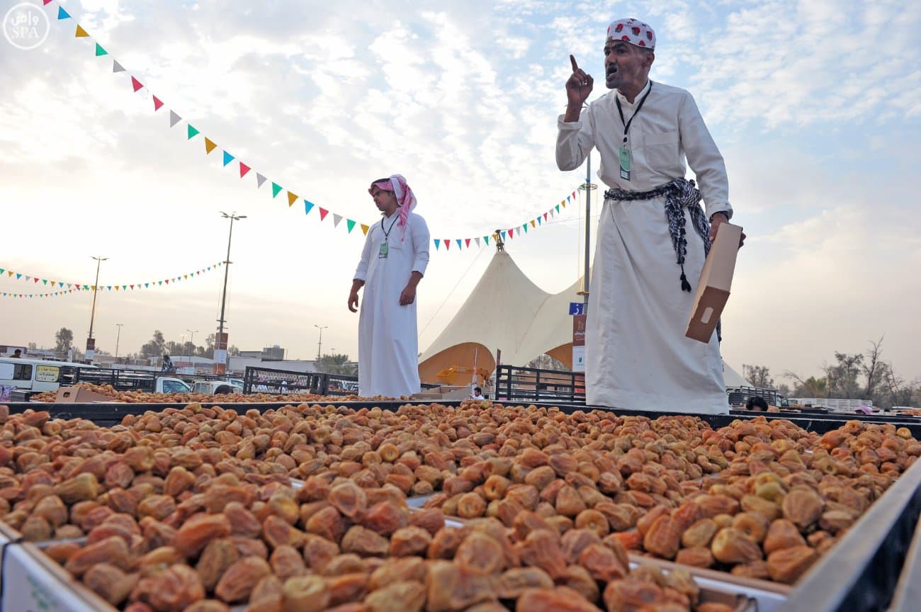"ربع مليار" ريال خلال 12 يوماً تمثل العائدات المالية في سوق تمور بريدة