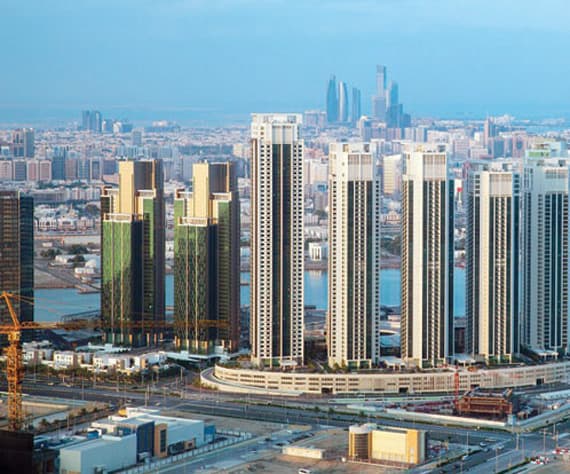 الإمارات تصدرت دول مجلس التعاون في استقطاب مواطني الخليج لتملك العقارات.