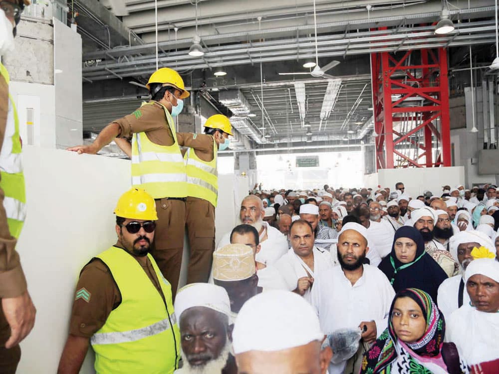 بذلت كل القطاعات الحكومية والأهلية جهودا للحفاظ على أمن وسلامة الحجاج.   تصوير: أحمد حشاد - "الاقتصادية"