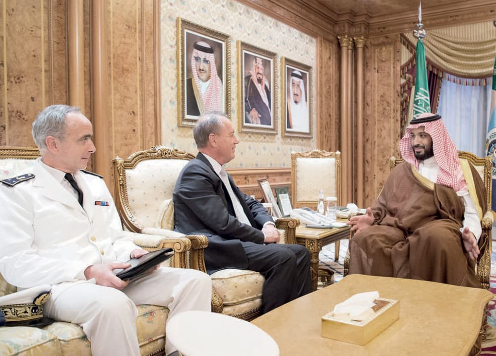 الأمير محمد بن سلمان أثناء استقباله السفير الفرنسي أمس في الرياض.