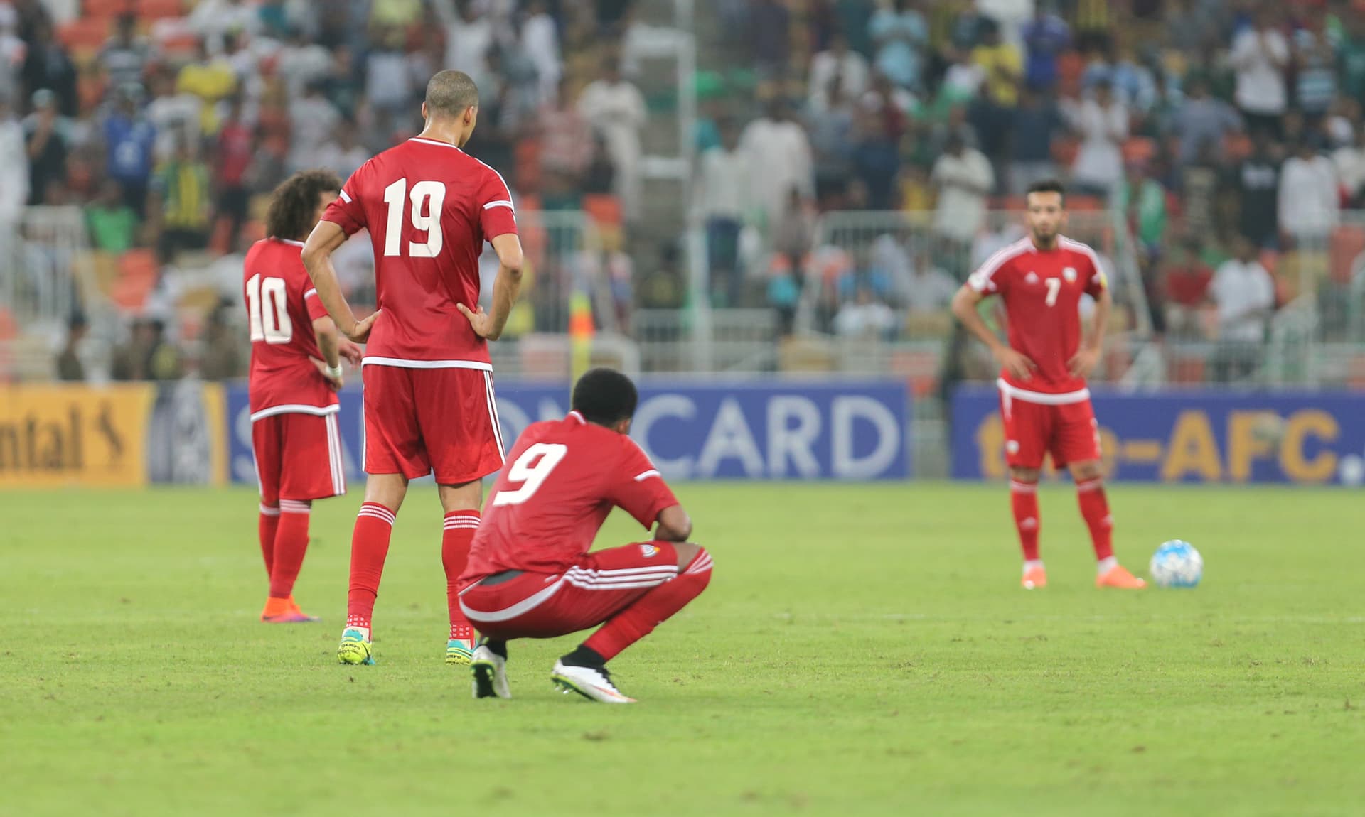 الأخضر.. متصدر لا تكلمني