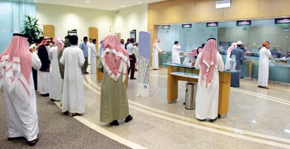 للجنة الفصل في المخالفات والمنازعات التمويلية، صلاحيات استدعاء الشهود والأمر بتقديم الأدلة والوثائق وإيقاع العقوبات.