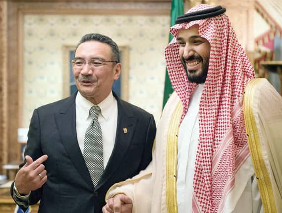 ولي ولي العهد وهشام الدين حسين.