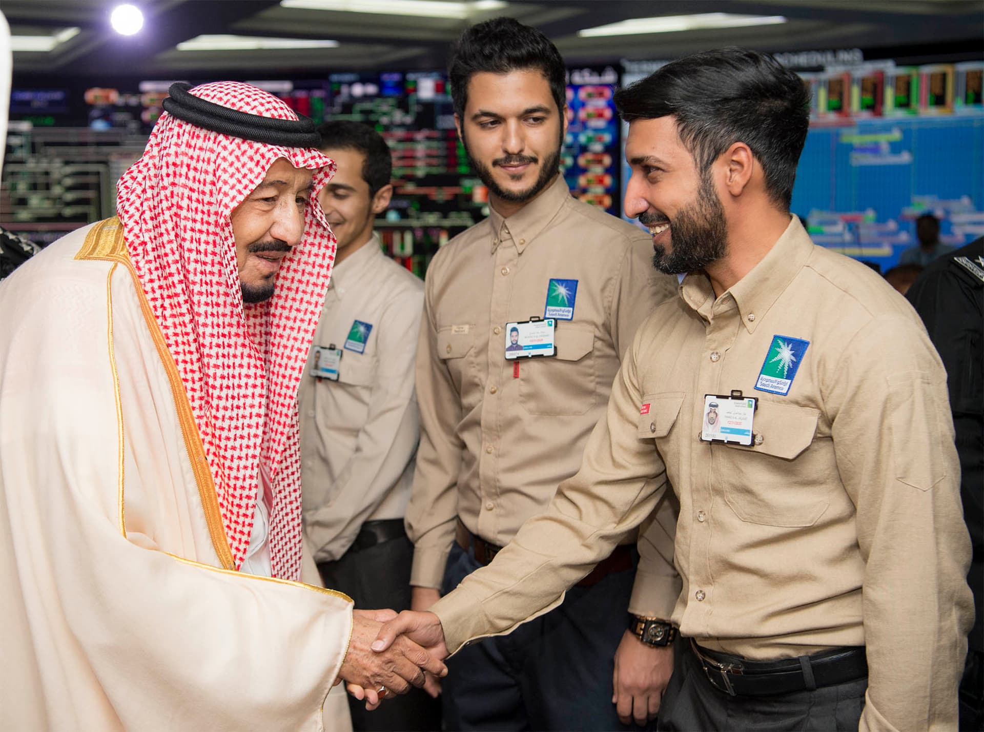 الملك يدشن مشاريع بترولية بقيمة 160 مليارا ومركز الملك عبدالعزيز الثقافي