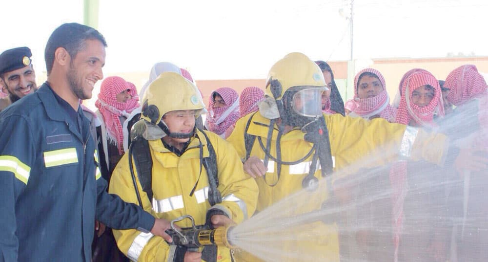 شملت الحالات التي تستوجب إخلاء المبنى التعليمي نشوب الحرائق. "الاقتصادية"