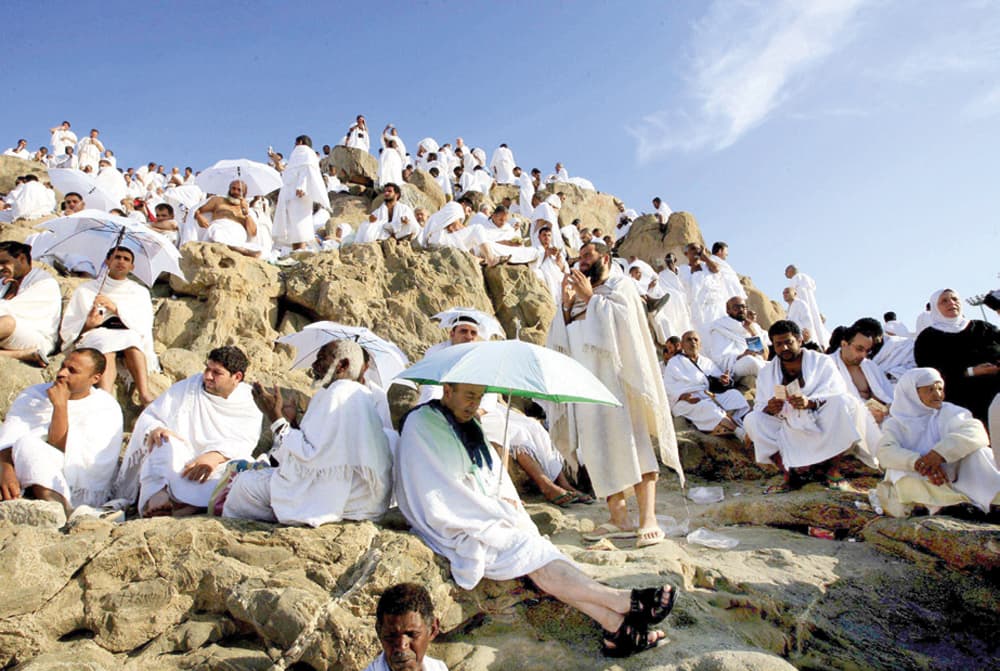 نصت الوثيقة على مراقبة الوزارة فاعلية الشركات والمؤسسات للتأكد من تنفيذ الخدمات. «الاقتصادية»