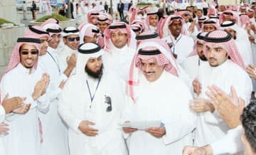 انتخابات غرفة الرياض .. الشبيلي يتصدر قائمة التجار  وصناعيو "التطوير" يدخلون بكامل 

عددهم