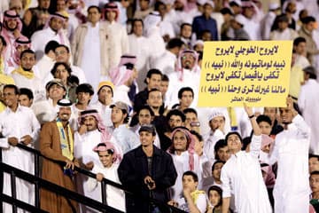 مدرب النصر يطالب بلاعب وسط أجنبي