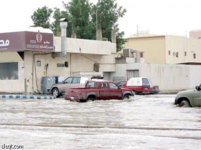 ما الحل مع بحيرات طريق عثمان؟