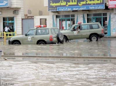 ما الحل مع بحيرات طريق عثمان؟