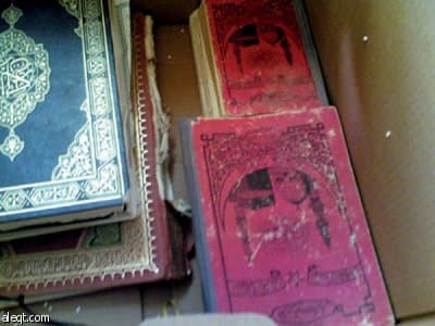 صاحب فكرة أكبر صحن فواكه مصاب بالشلل ويتبنى جمع المصاحف الممزقة