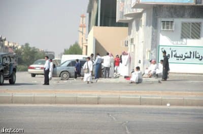 أبواب خطر مفتوحة