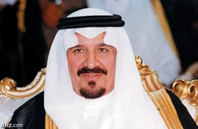 ولي العهد يتلقى اتصالين من ملك البحرين وأمير قطر