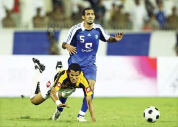 الاتحاد والهلال..  اهتزت "القوائم" و سلمت الشباك