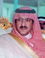 وزير الداخلية ونائبه يستضيفان أسر شهداء الواجب لأداء الحج